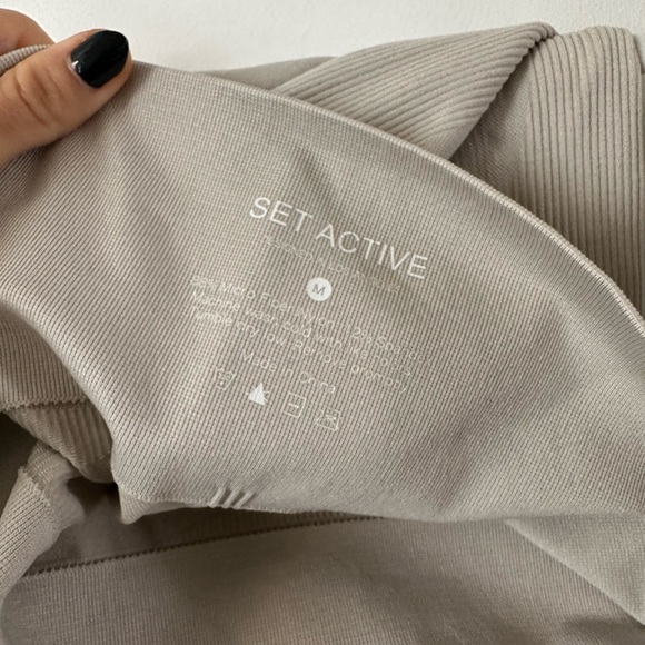 SET Active bra + leggings - Picture 5 of 5
